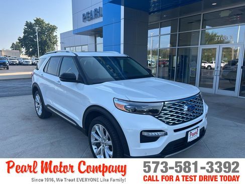 Used 2022 Ford Explorer Platinum w/ Premium Technology Package image 1