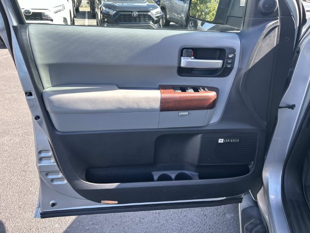 Used 2015 Toyota Sequoia Platinum AWD/4WD image 26