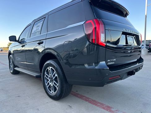 New 2025 Ford Expedition Active image 3