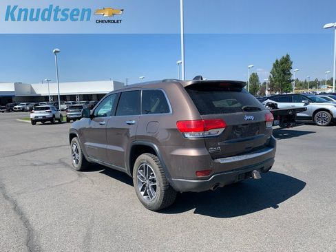 Used 2018 Jeep Grand Cherokee Limited AWD/4WD image 5