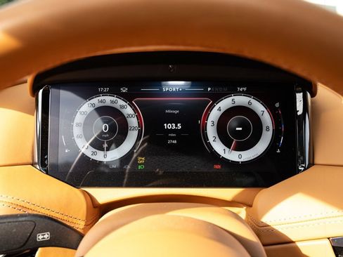 Used 2025 Aston Martin DB12 Convertible RWD image 27