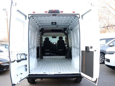 Used 2025 RAM ProMaster 2500 w/ Convenience Group image 47