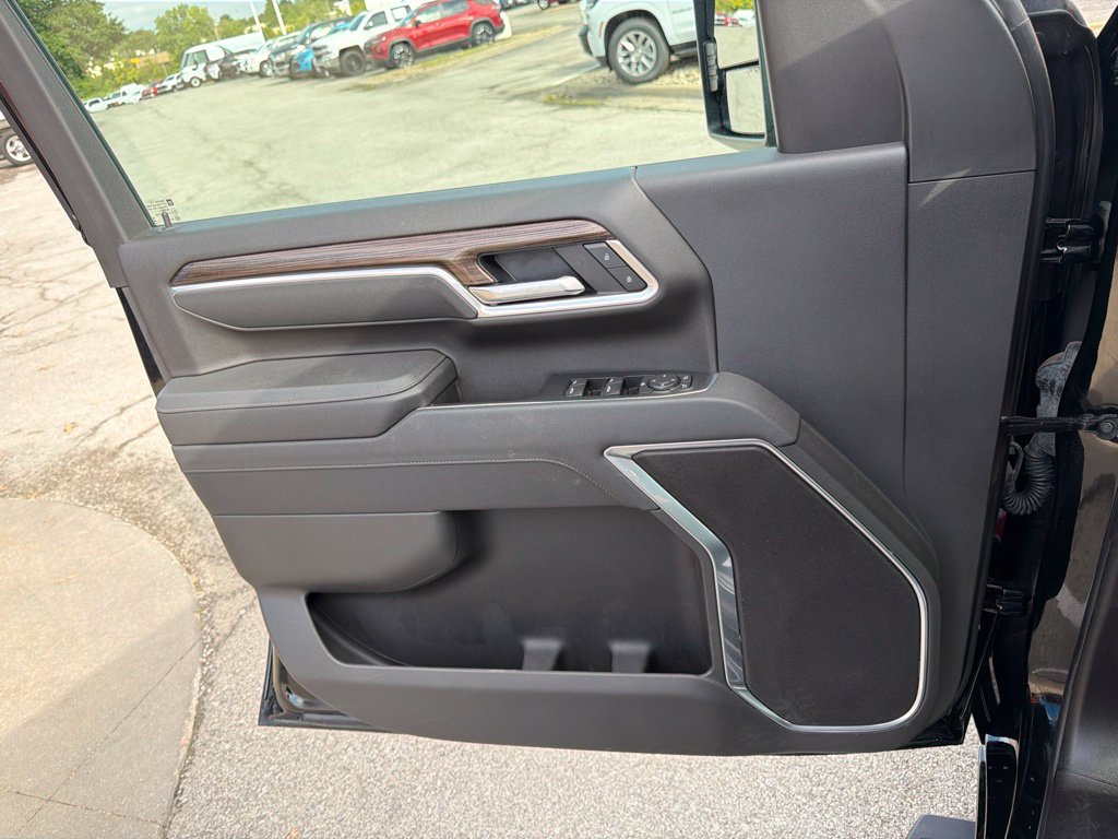Used 2026 Chevrolet Silverado 2500 LT AWD/4WD image 34