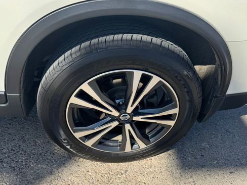 Used 2020 Nissan Rogue SV w/ Sun & Sound Touring Package image 25