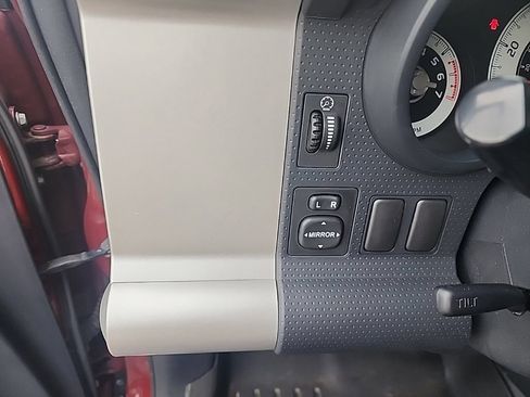 Used 2008 Toyota FJ Cruiser 2WD w/ Upgrade Pkg 1 image 11