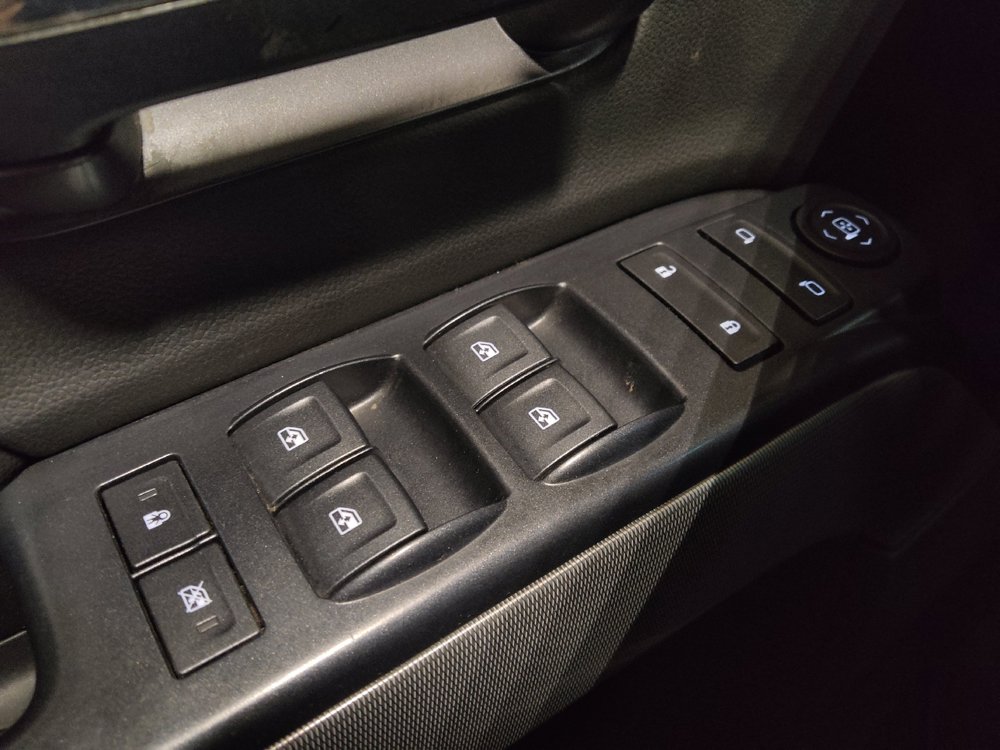Used 2019 Chevrolet Silverado 1500 LT w/ Texas Edition AWD/4WD image 27