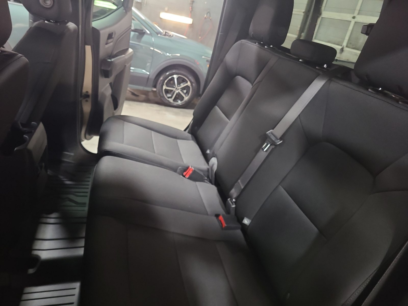Used 2024 Chevrolet Colorado Trail Boss w/ Technology Package AWD/4WD image 17