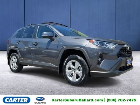 Used 2020 Toyota RAV4 XLE w/ Convenience Package AWD/4WD image 1