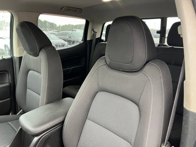Used 2016 Chevrolet Colorado LT w/ LT Convenience Package AWD/4WD image 14