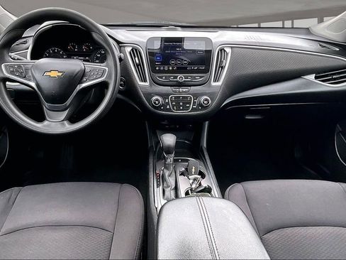 Used 2022 Chevrolet Malibu LT FWD image 14