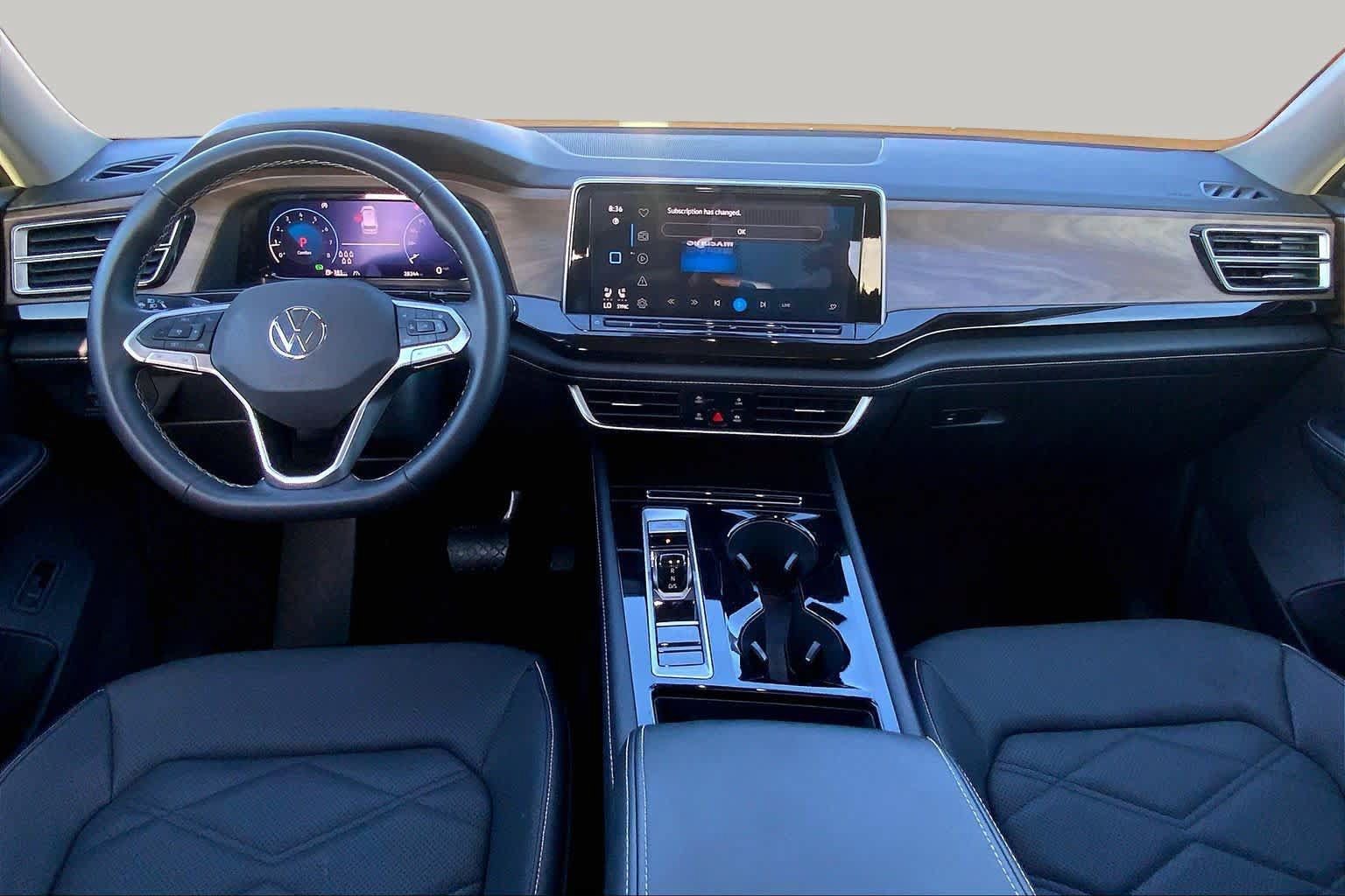 Used 2026 Volkswagen Atlas SE FWD image 15