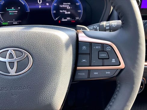 Used 2026 Toyota Grand Highlander AWD Hybrid image 25