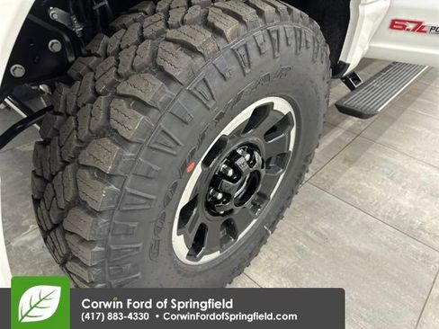 New 2026 Ford F250 Platinum w/ Tremor Off-Road Package image 52