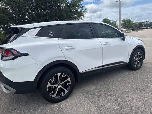 Certified 2023 Kia Sportage EX FWD image 5