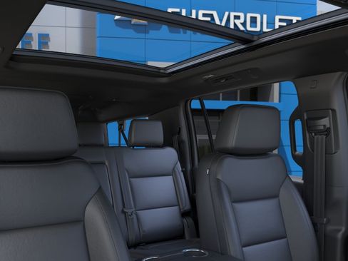 New 2026 Chevrolet Suburban LT w/ Comfort Package RWD image 54