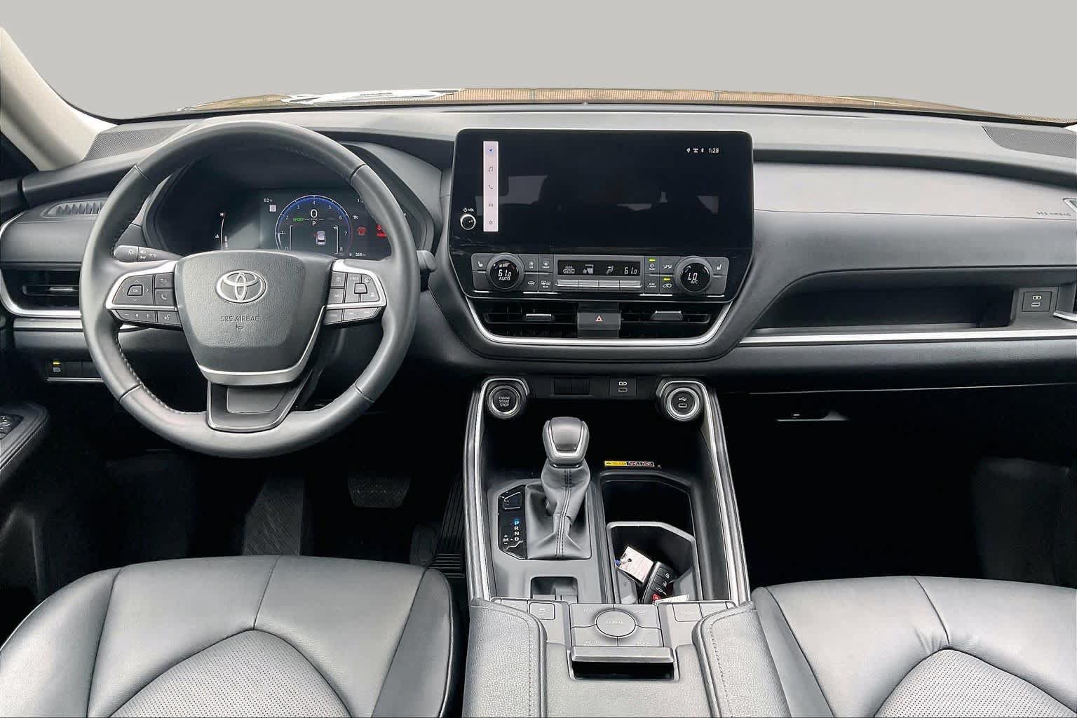 Used 2026 Toyota Grand Highlander AWD image 14