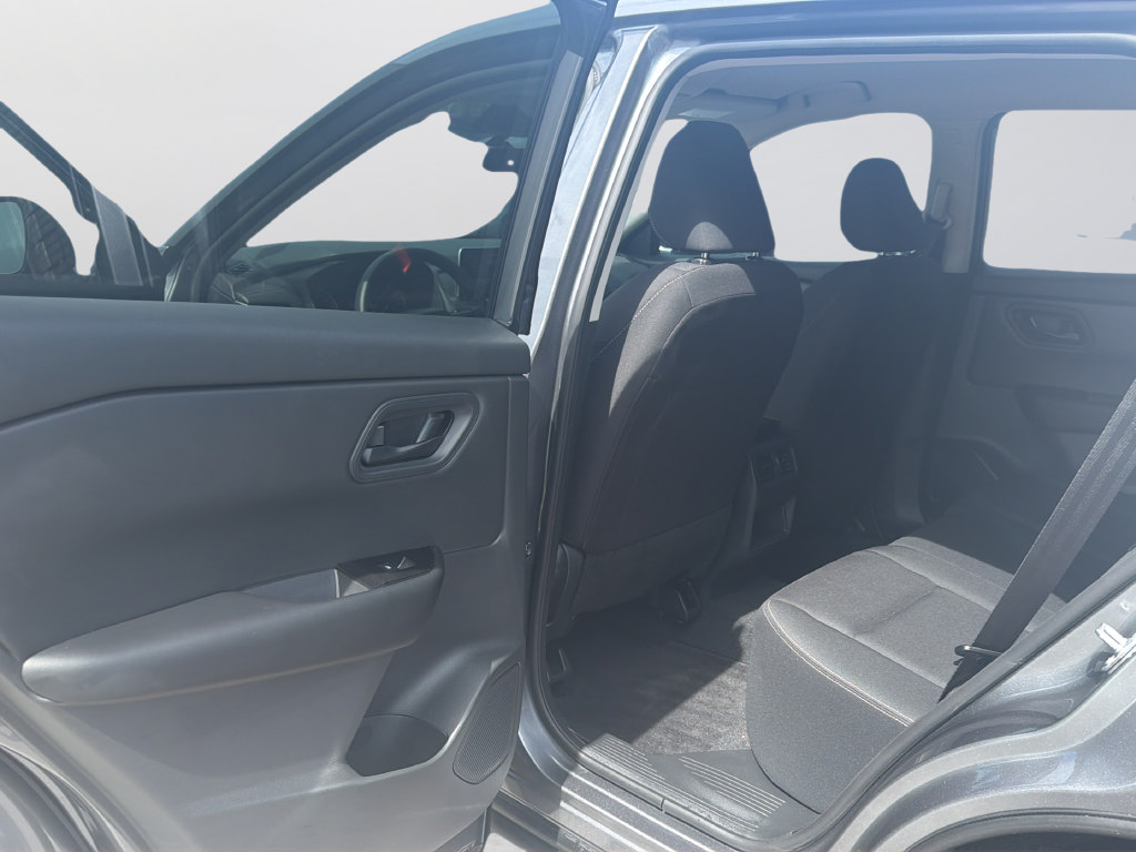 Certified 2025 Nissan Rogue S FWD image 24