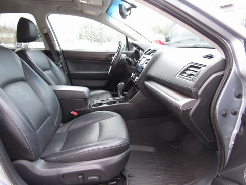 Used 2018 Subaru Outback 2.5i Limited w/ Popular Package #2 image 17