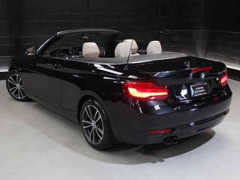 Used 2018 BMW 230i Convertible RWD image 14