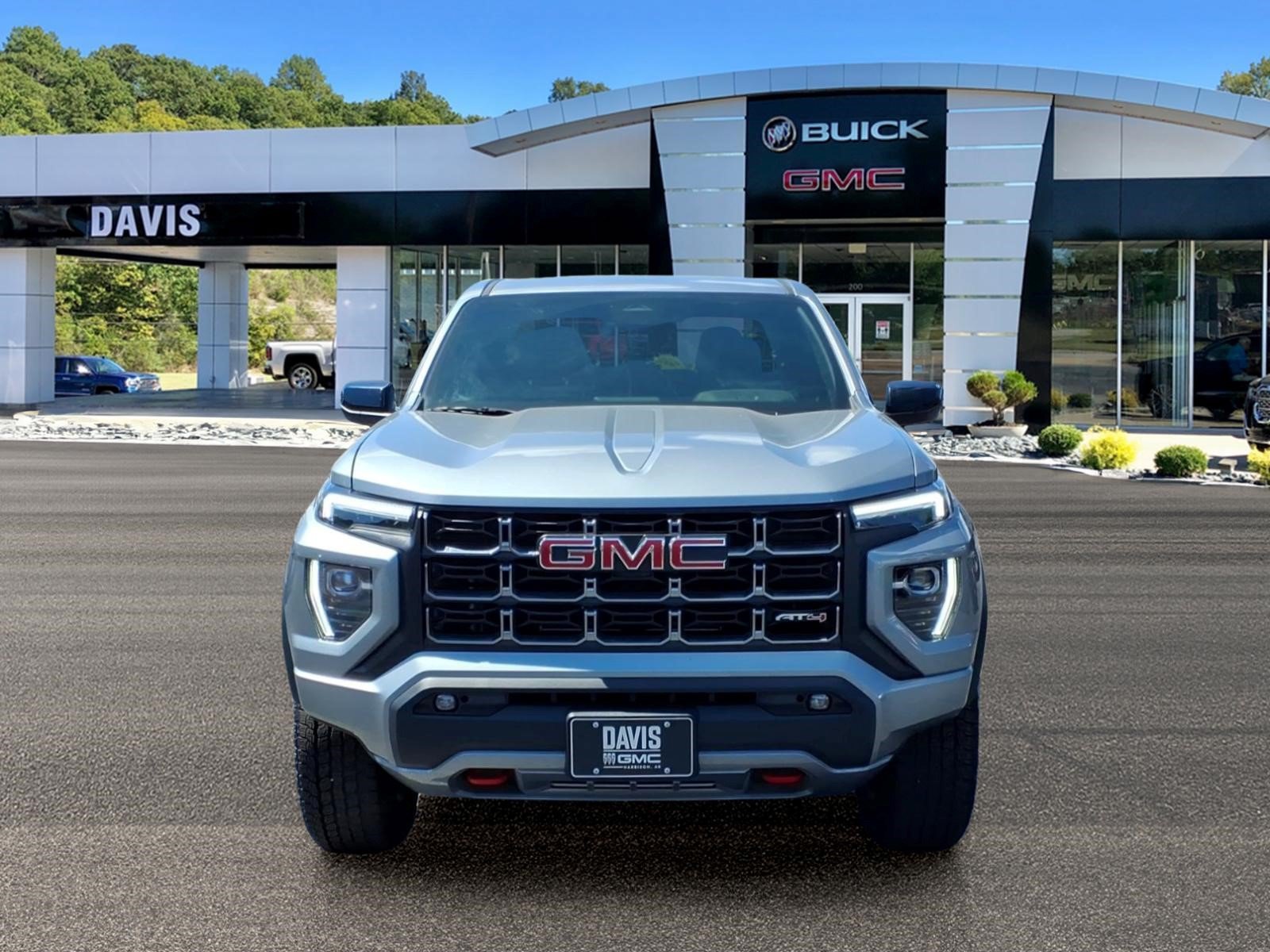 Used 2026 GMC Canyon AT4 AWD/4WD image 2