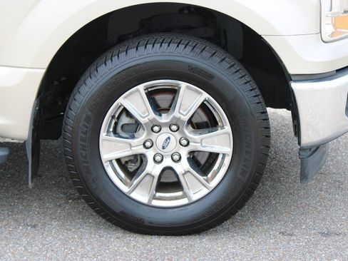 Used 2017 Ford F150 XLT w/ Equipment Group 301A Mid RWD image 5