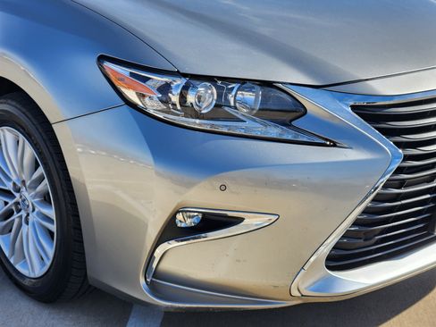 Used 2017 Lexus ES 350 350 Premium Package image 5