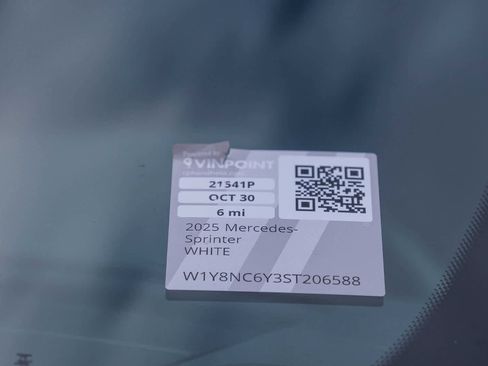 Used 2025 Mercedes-Benz Sprinter 3500 image 28