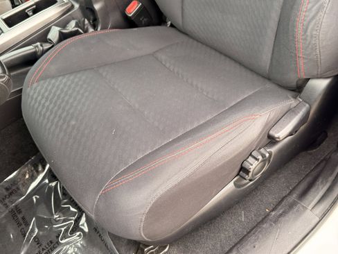 Used 2022 Toyota Tacoma SR5 RWD image 16