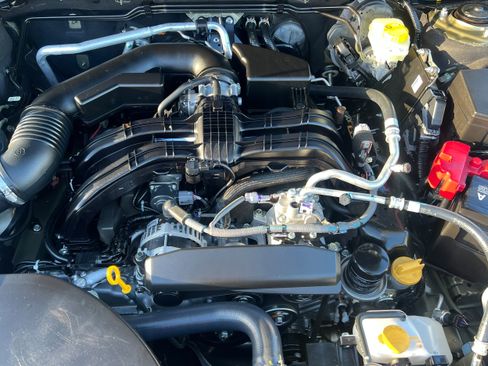 Certified 2025 Subaru Outback Premium w/ Popular Package #1A image 10