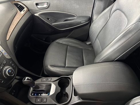 Used 2018 Hyundai Santa Fe Sport image 18