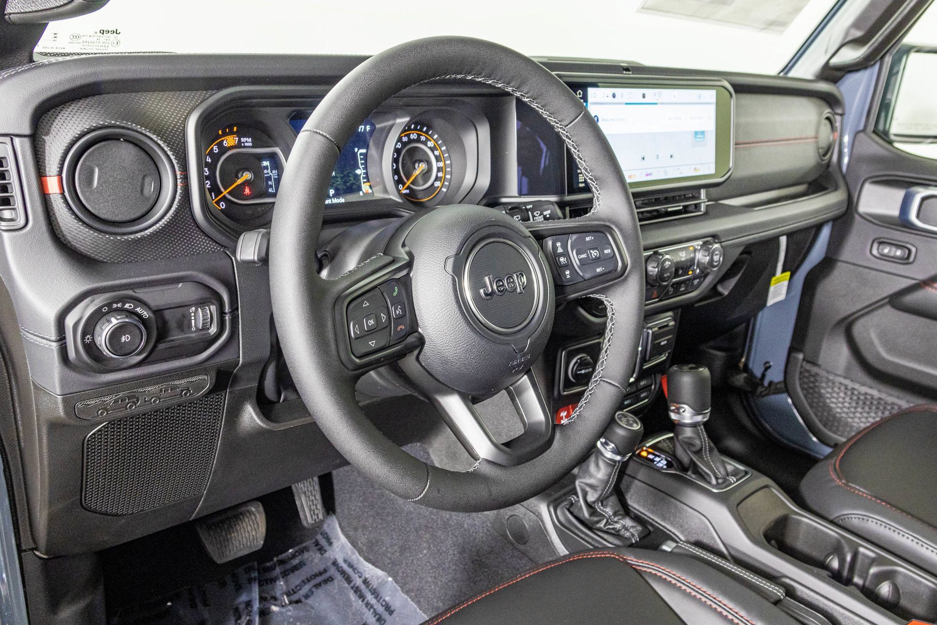 New 2026 Jeep Wrangler Unlimited Rubicon AWD/4WD image 3