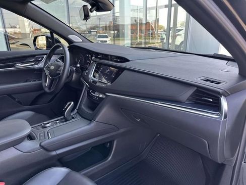 Certified 2025 Cadillac XT5 Premium Luxury w/ Technology Package AWD/4WD image 54
