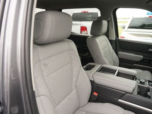 Used 2024 Toyota Tundra Limited w/ Power Package AWD/4WD image 19