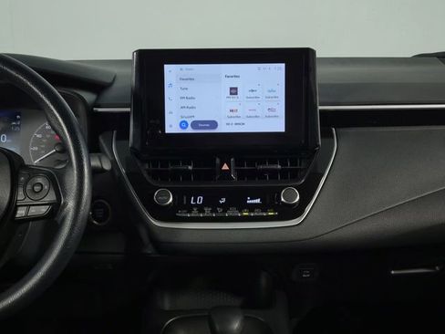 Used 2024 Toyota Corolla LE w/ LE Convenience Package image 21