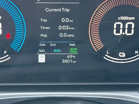 Certified 2025 Hyundai Santa Fe SEL image 41