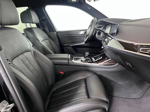 Used 2020 BMW X7 xDrive40i w/ M Sport Package AWD/4WD image 19
