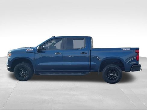 Used 2023 Chevrolet Silverado 1500 Custom Trail Boss AWD/4WD image 5