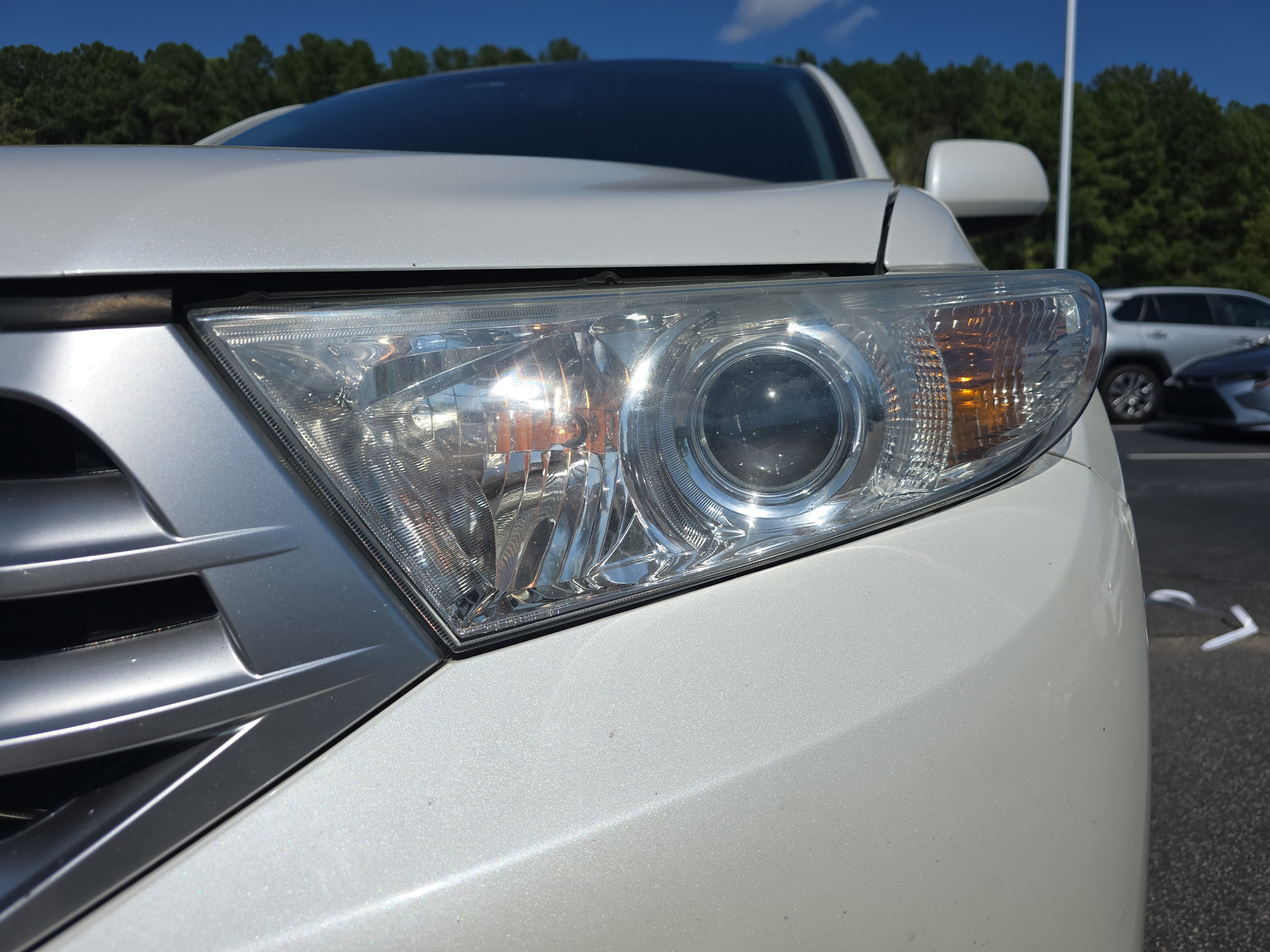 Used 2013 Toyota Highlander Plus FWD image 30