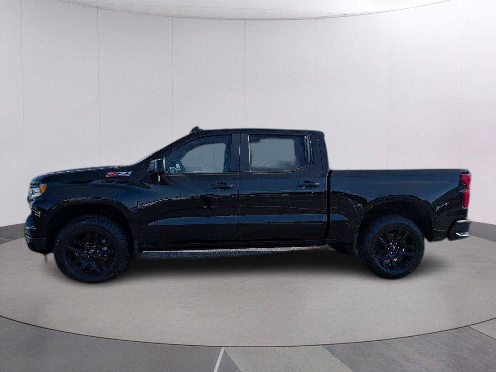 New 2026 Chevrolet Silverado 1500 RST w/ Z71 Off-Road Package AWD/4WD image 2