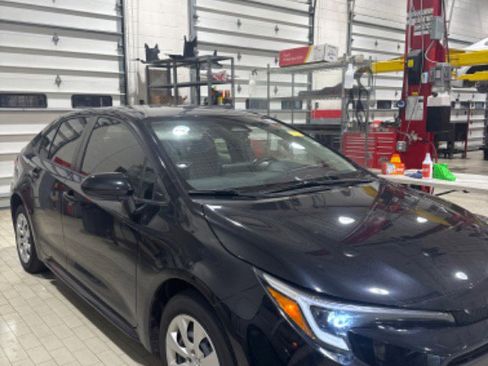 Certified 2023 Toyota Corolla LE image 37