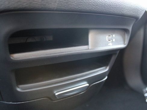 New 2026 Chrysler Pacifica Select image 22