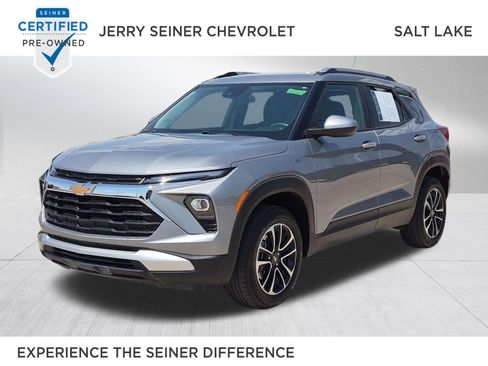 Certified 2024 Chevrolet TrailBlazer LT w/ LT Cold Weather Package AWD/4WD image 1