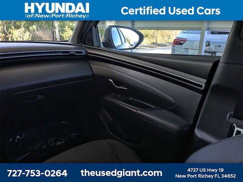 Certified 2022 Hyundai Santa Cruz SEL w/ Activity Package image 17