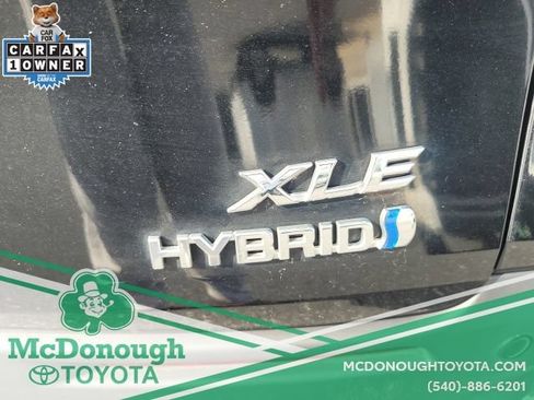 Used 2024 Toyota Sienna XLE FWD image 13