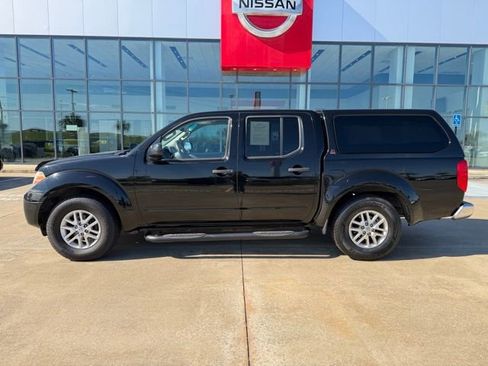 Used 2015 Nissan Frontier SV w/ SV Value Truck Package image 2