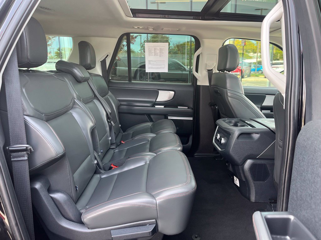 Used 2025 Ford Expedition Max Active AWD/4WD image 19