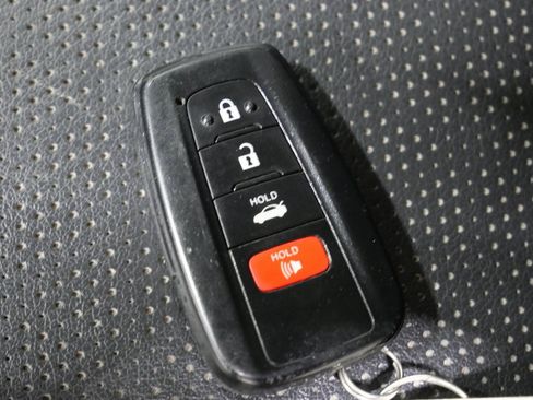 Used 2024 Toyota Camry XSE image 26