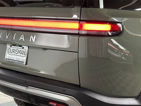 Used 2022 Rivian R1S Launch Edition image 9