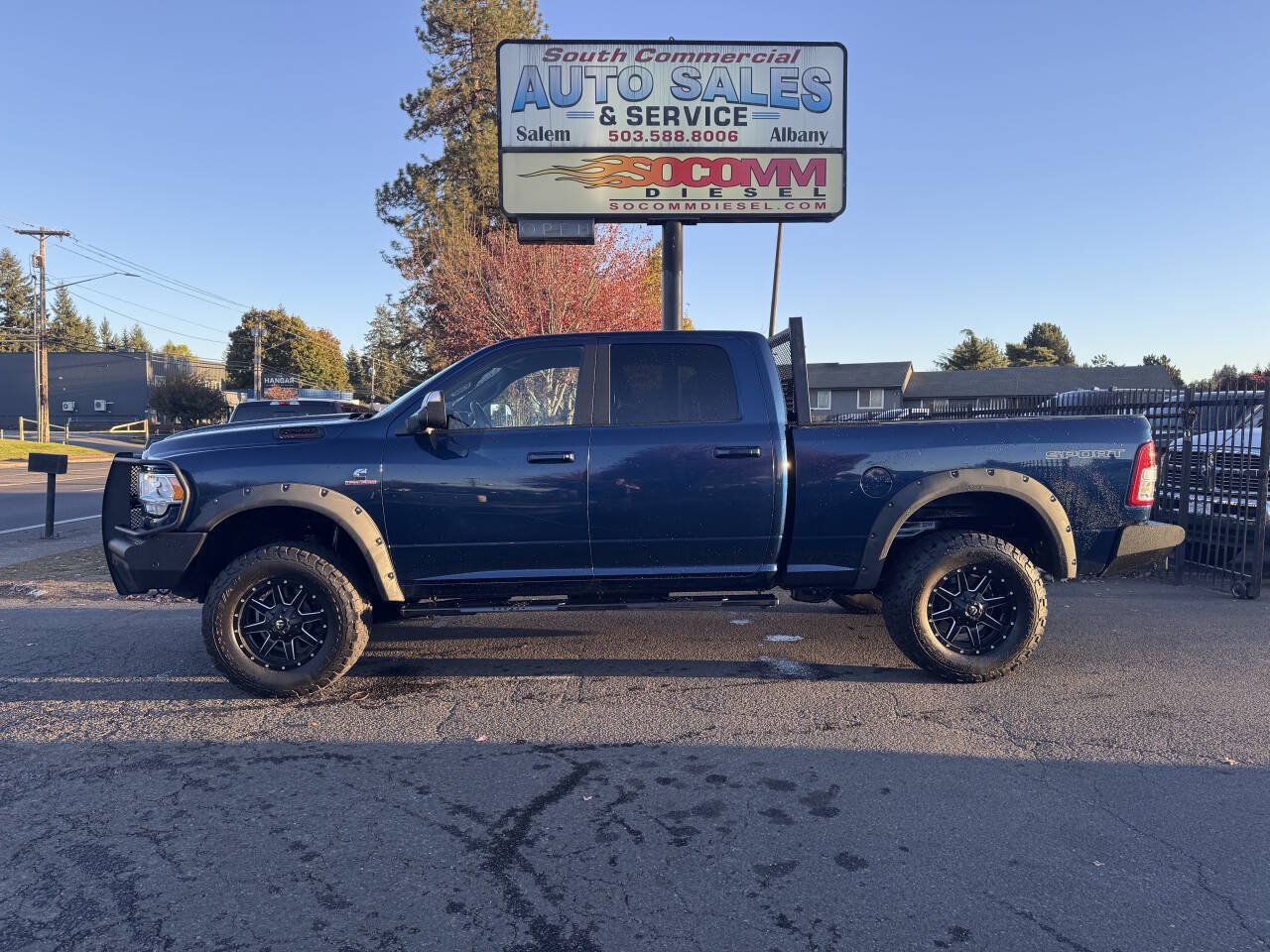 Used 2020 RAM 2500 Big Horn w/ Level 1 Equipment Group AWD/4WD image 2