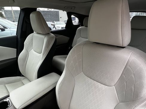 Used 2023 Lexus RX 350 w/ Cold Area Package image 17